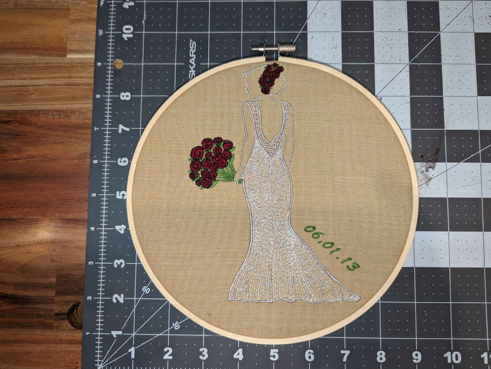 Customized Wedding Embroidered Wall Hanging