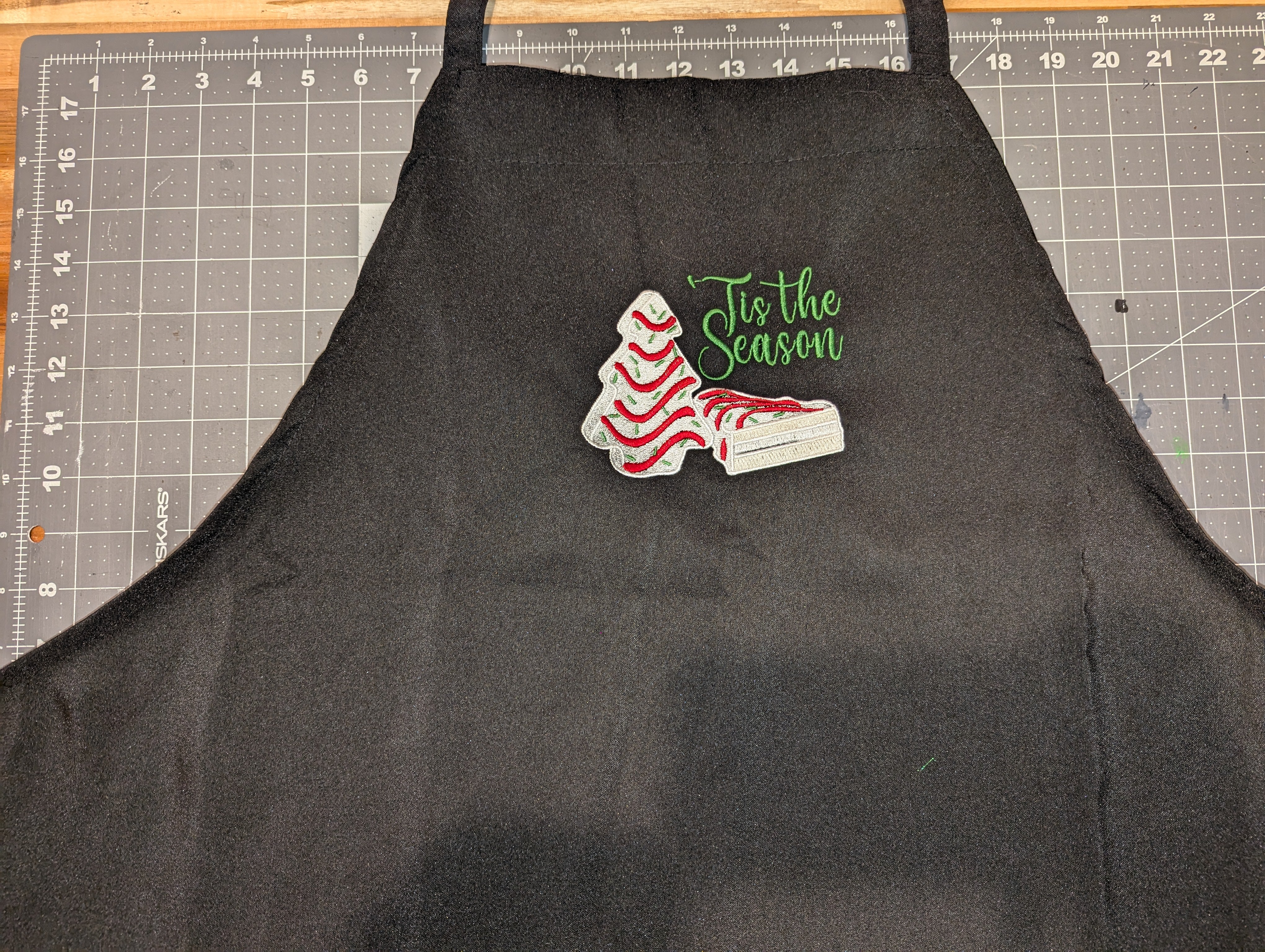 Tis the Season Cakes Christmas Apron