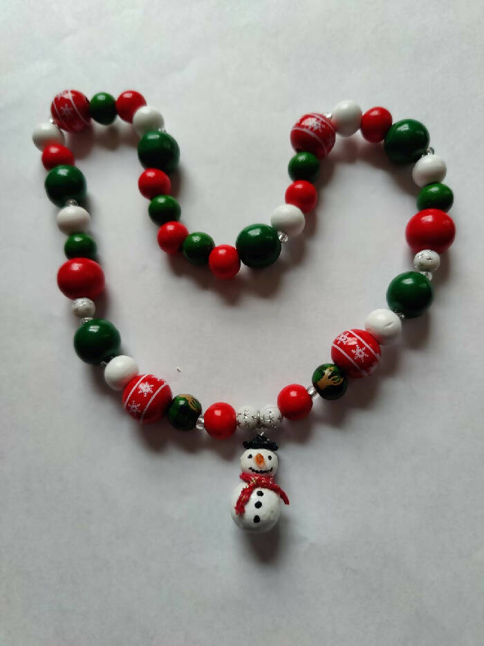 CHN #164 Wooden Beads w/ Snowman Stretch